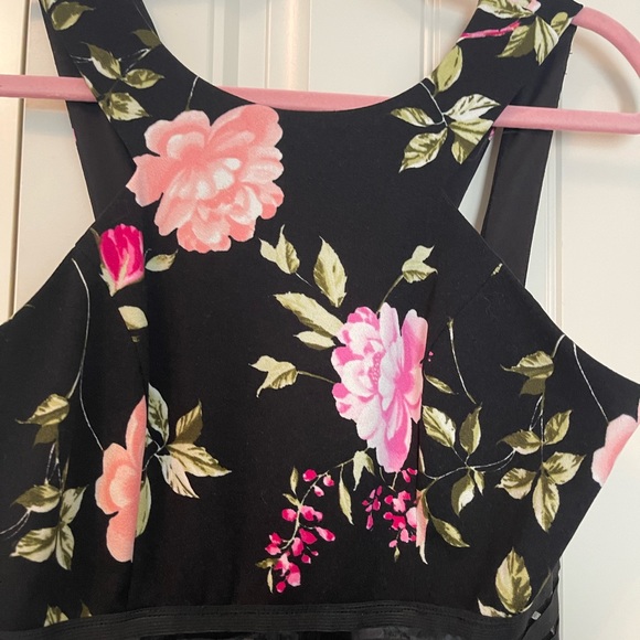 Xtroadinary floral sleeveless dress with illusion waist size large. - Picture 6 of 11